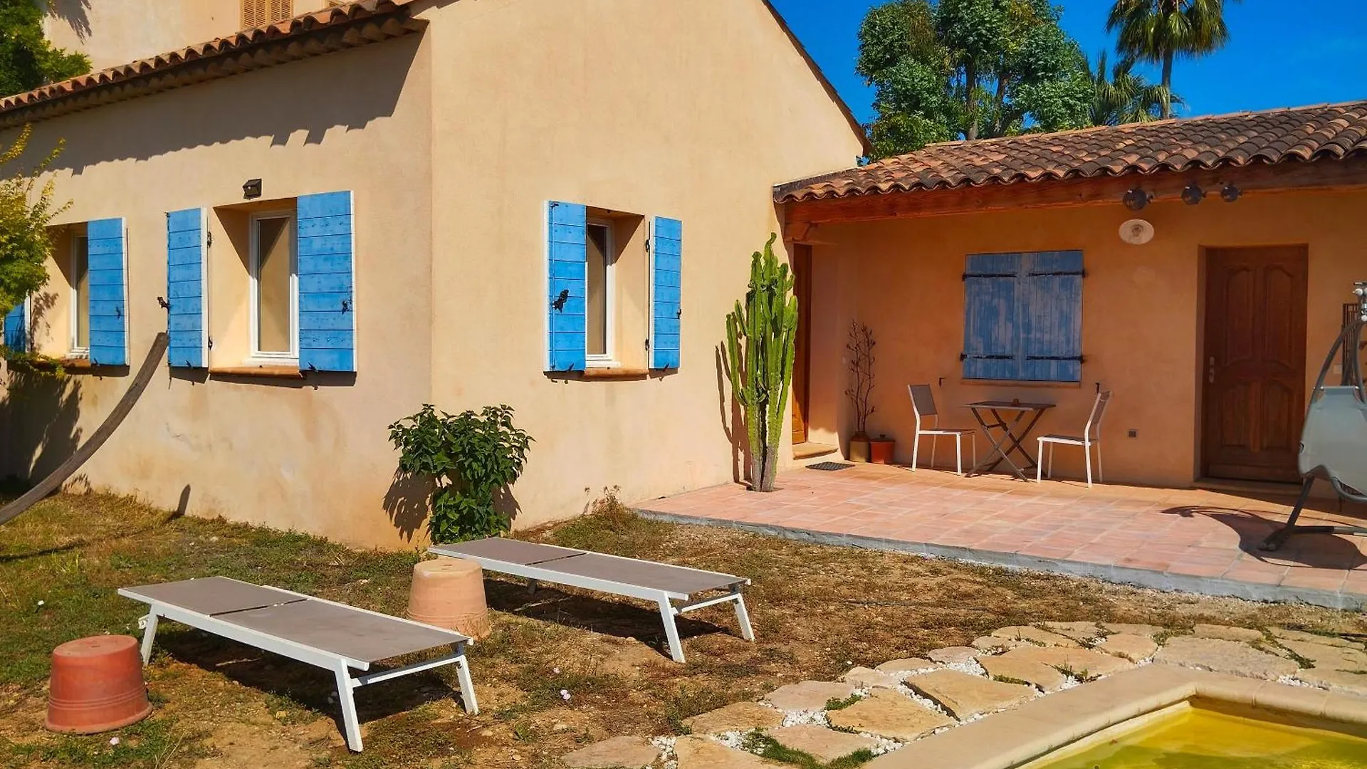 Semesterbostad L'Albizia Villa Nice